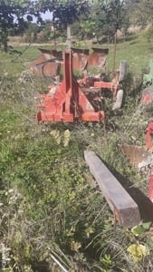 Vanzare tractor plug si cauciucuri  - imagine 3