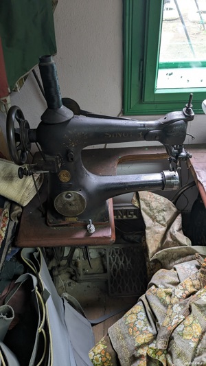 Masina de cusut Singer manuala - imagine 2