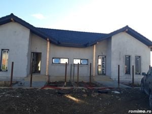  vanzare 1 2 duplex mosnita