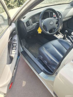 Hyundai Elantra  - imagine 2 Hyundai Elantra  - imagine 2