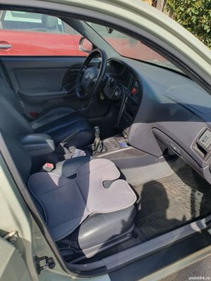 Hyundai Elantra  - imagine 3 Hyundai Elantra  - imagine 3