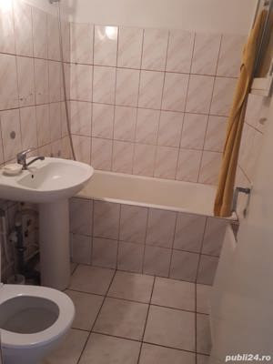 Vand apartament  2 camere Victor Babes Baia Mare - imagine 5