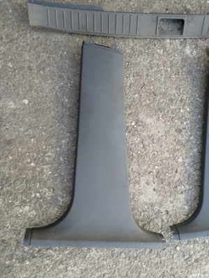 Ornament plastic stalp b si fusta spate FORD FOCUS 2005-2010 - imagine 3