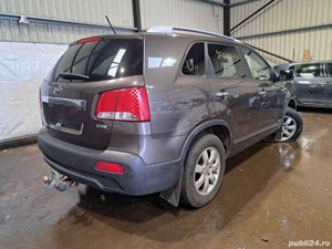 Dezmembrez Kia Sorento 2011 SUV 2.2 DOHC D4HB - imagine 4