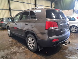 Dezmembrez Kia Sorento 2011 SUV 2.2 DOHC D4HB - imagine 3