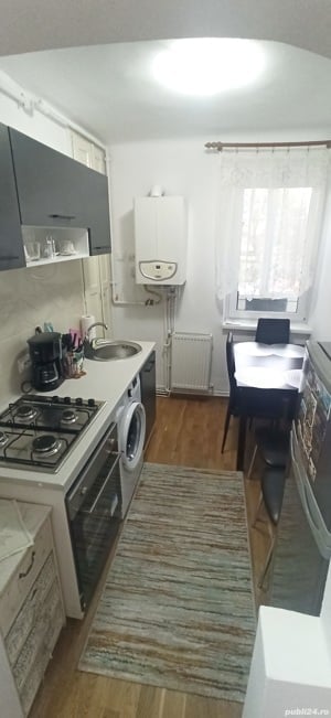 Apartament 2 camere mobilat si utilat , zona centrala cu garaj  - imagine 8