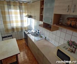 Inchiriere Apartament 3 Camere Semidecomandat Berceni-Nitu Vasile - imagine 7