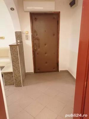 Apartament 3 camere de vanzare in zona Lipovei