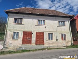 Casa traditional saseasca, in pitoareasca  asezare Arini, Brasov - imagine 7