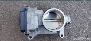 Clapetă accelerație electronică originală Dacia Logan Duster Sandero. In stare perfecta. - imagine 2