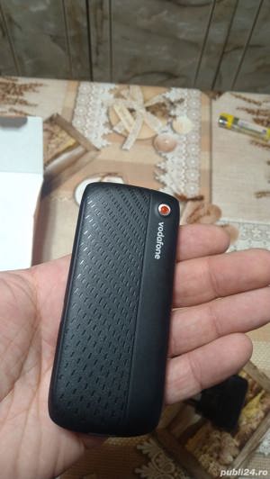 Telefon cu butoane - imagine 3