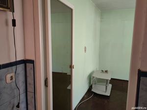 Vând apartament cu 3 camere - imagine 3