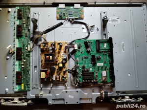 Dezmembrez TV lcd Toshiba 40kv700b