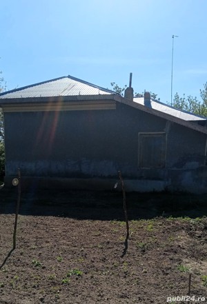 Teren si casa de vanzare in judetul Calarasi,comuna Curcani - imagine 8