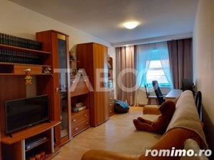 Casa spatioasa 106 mp 4 camere gradina mare 466 mp in acte Cisnadie - imagine 15