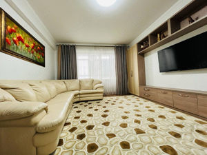 Apartament cu 3 camere in zona Pajura - imagine 9