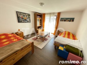 Casa individuala renovata complet cu 6 camere si crama Saliste Sibiu - imagine 5