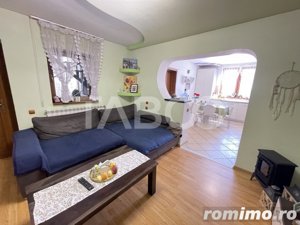 Casa individuala renovata complet cu 6 camere si crama Saliste Sibiu - imagine 4