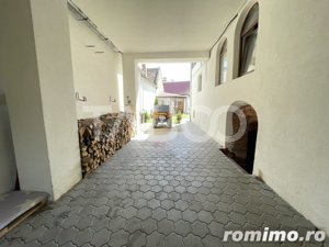 Casa individuala renovata complet cu 6 camere si crama Saliste Sibiu - imagine 3