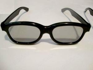 Trei ochelari 3D - imagine 3