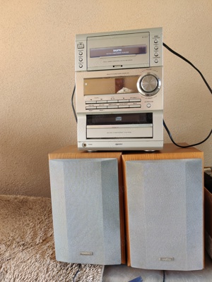 Combina muzicala SANYO