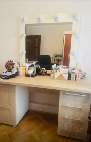 Masă de make up