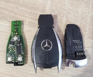 Cheie noua originala Keyless GO Mercedes W221 W211 W212 W164 W219 W204 