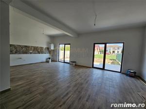 Duplex - dormitor pe plan - suprafata generoasa - zona excelenta