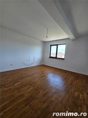 Duplex - dormitor pe plan - suprafata generoasa - zona excelenta - imagine 10