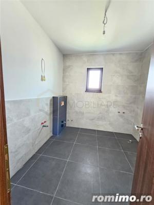 Duplex - dormitor pe plan - suprafata generoasa - zona excelenta - imagine 9