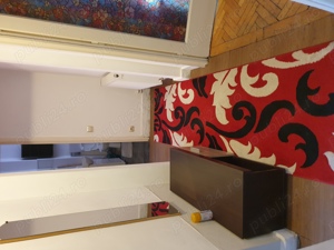 Vand apartament 2 camere et. 1 1 in vila langa piata Domenii