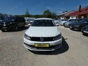 Volkswagen Jetta - imagine 2