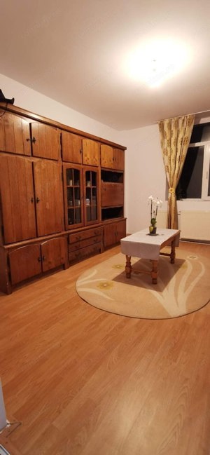 De vanzare apartament 3 camere 45.000 euro - imagine 8