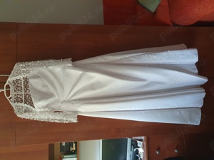 Rochie alba de mireasa cu bolero din dantela