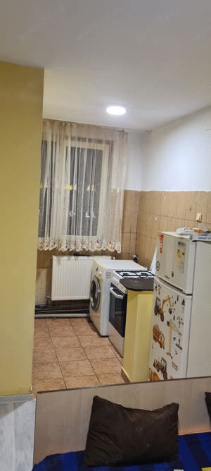 închiriez garsoniera  - imagine 3