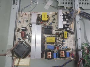 sursa eay38639701 de pe tv LG 32lc41 - imagine 2