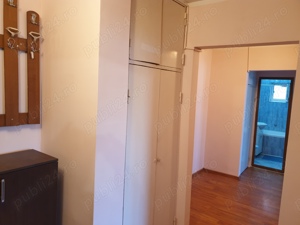 Închiriez apartament 3 camere 