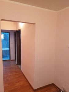 Închiriez apartament 3 camere  - imagine 2