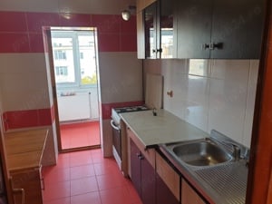 Închiriez apartament 3 camere  - imagine 7