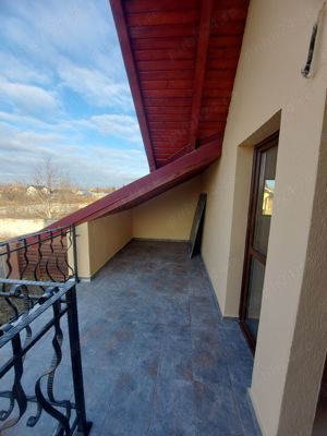 Apartament in vilă 3 camere Gherăești - imagine 4