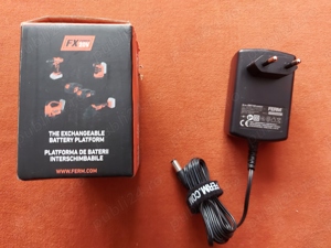 Incarcator adaptabil pentru incarcat acumulatori MyProject 20V - imagine 4