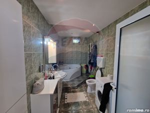 Casă / Vilă cu 5 camere de vânzare în zona Aradul Nou - imagine 16