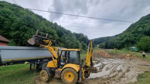 Inchiriere miniexcavator Kubota 3.7 tone dotat cu picon si diverse cupe  + alte utilaje - imagine 7