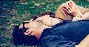 Destinat doar doamnelor și domnișoarelor!