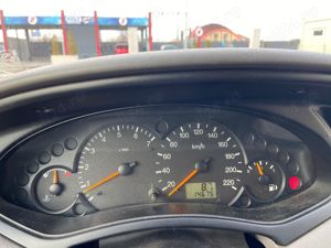 Vând Ford Focus benzina - imagine 5