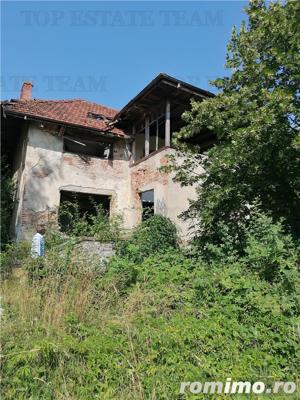 Teren 11230 m.p.  + Conac - necesita renovare - imagine 4
