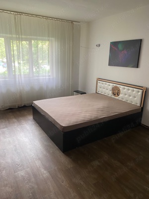 Proprietar  închiriez  garsonieră 42 mp confort 1 , decomandata  - imagine 10