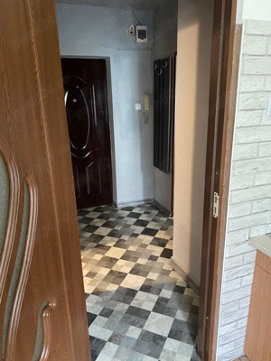 Proprietar  închiriez  garsonieră 42 mp confort 1 , decomandata  - imagine 6