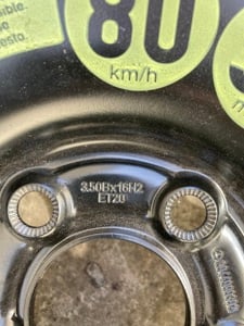 Vând roata de rezervă 