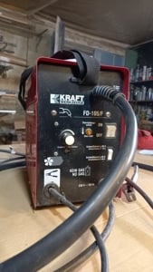 Vand aparat de sudura cu sarma fara gaz 